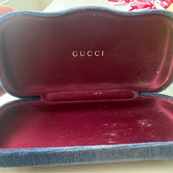 Prescription Gucci eyeglasses - Picture 3 of 6